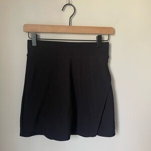 Move Theology Black Skort